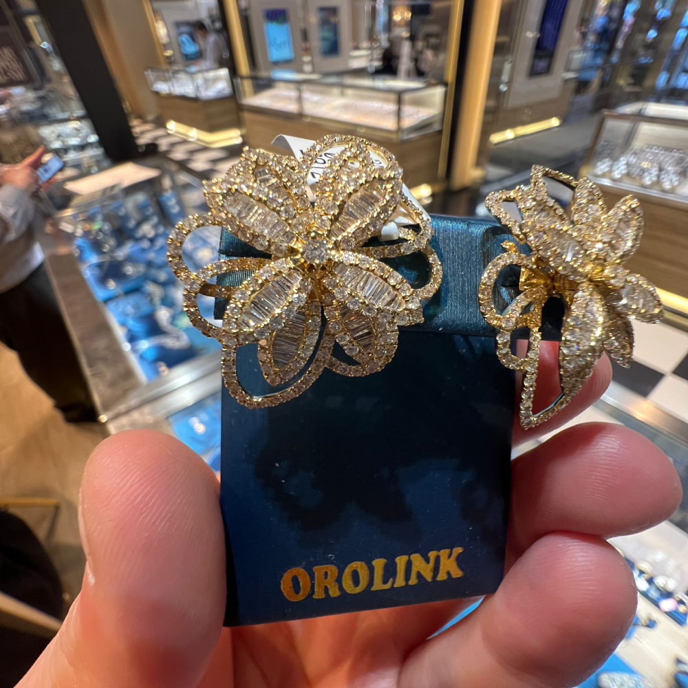 Gold Flower Earrings 3.76ct Diamonds and 14gr Gold