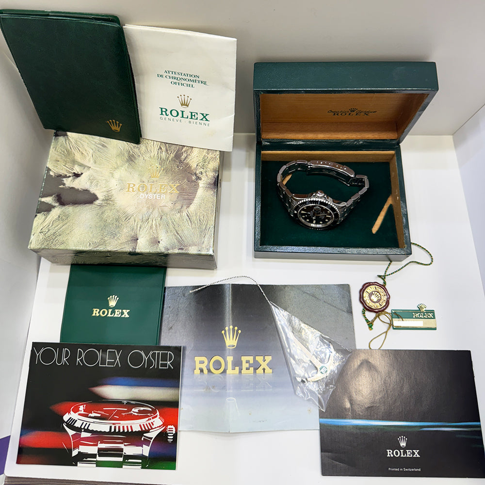 Rolex Submariner Date Red 40mm Black Dial 16800 (1983)