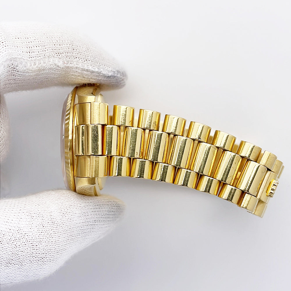 Rolex Day-Date 36mm Champagne Diamond Dial 18238 (1995)