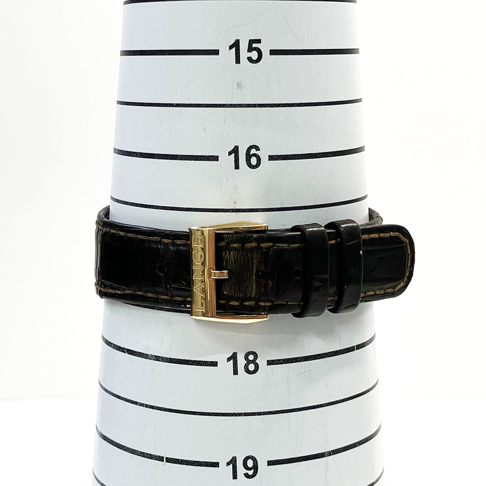 A. Lange & Söhne 211.032 (2014)