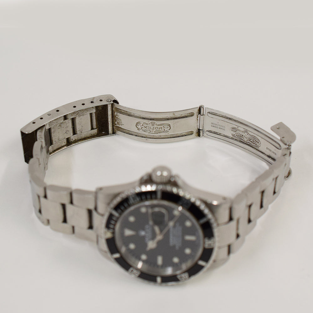 Rolex Submariner Date 41mm Black Dial 16610