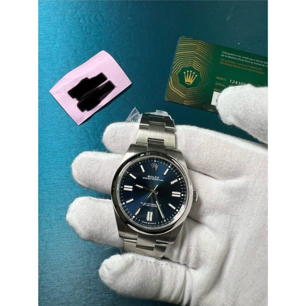 New 2024 Oyster perpetual Blue Dial 124300