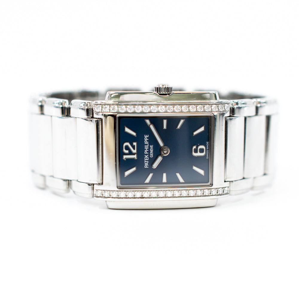 Patek Philippe 4910/1200A-001 (2021)