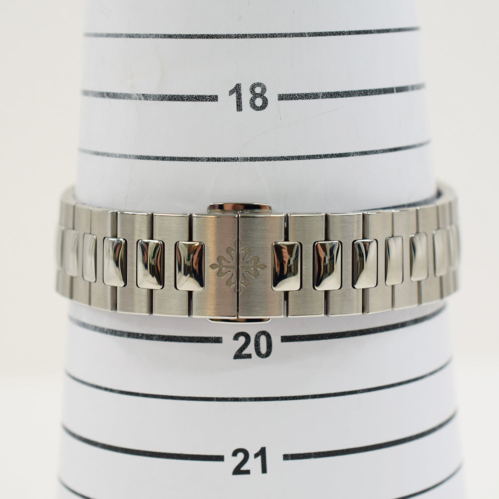 Patek Philippe 5990/1A-011 (2023)