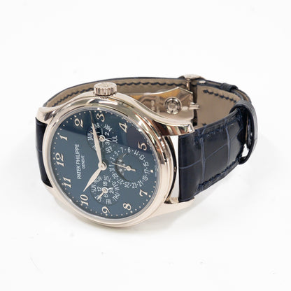 Patek Philippe 5327G-001 (2017)