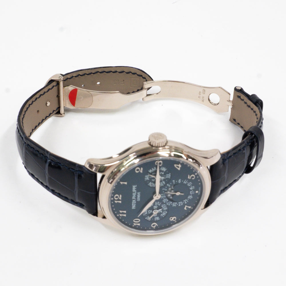 Patek Philippe 5327G-001 (2017)
