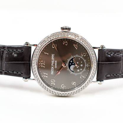 Patek Philippe 7121/200G-010 (2023)