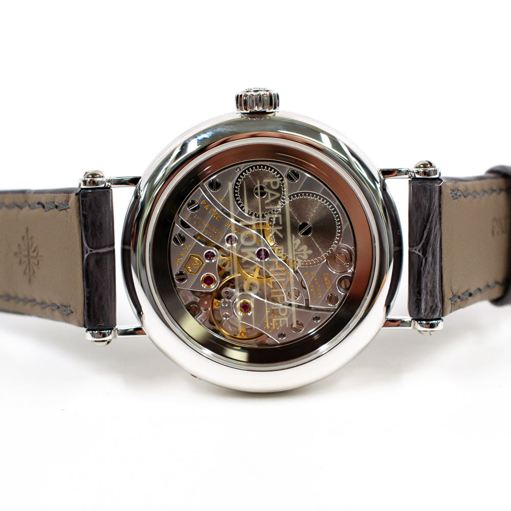 Patek Philippe 7121/200G-010 (2023)