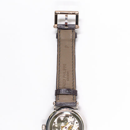 Patek Philippe 7121/200G-010 (2023)