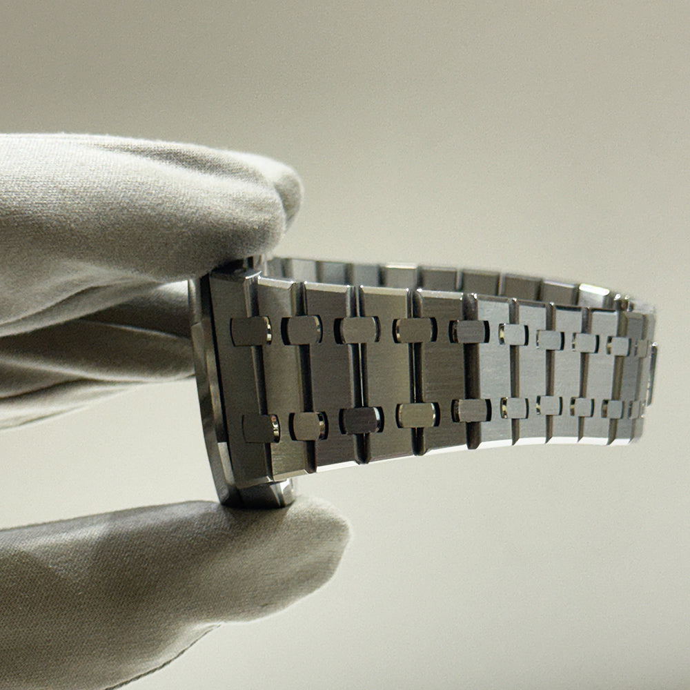 Audemars Piguet 15500ST.OO.1220ST.04