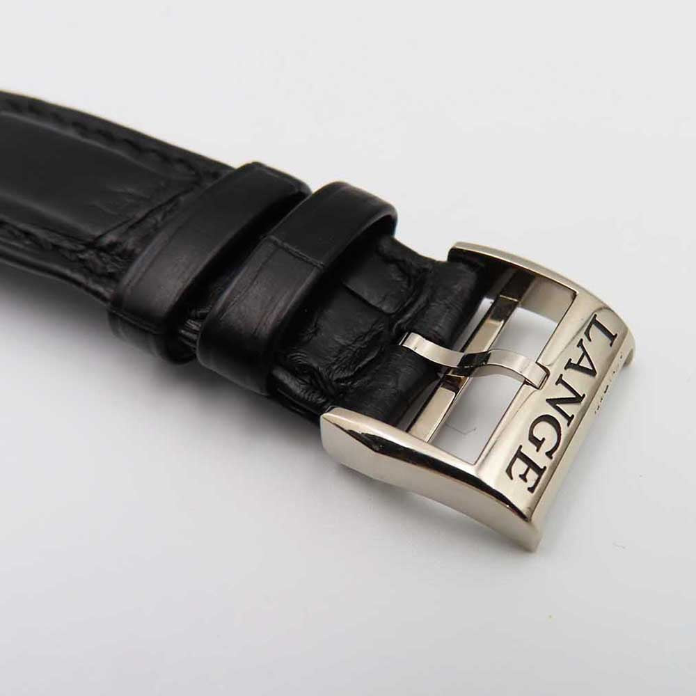 A. Lange & Söhne 117.028 (2021)