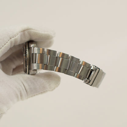 Rolex Submariner Date 40mm Black Dial 1680 (1973)