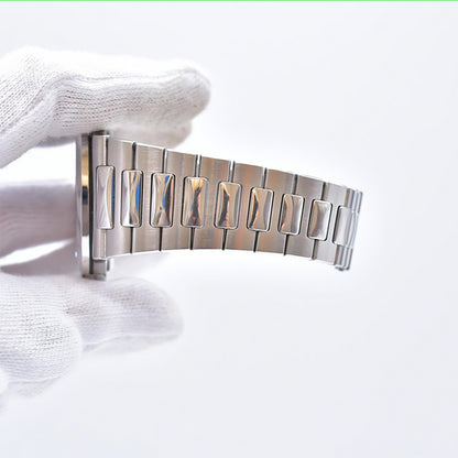 Patek Philippe 5711/1A-001 (2010)
