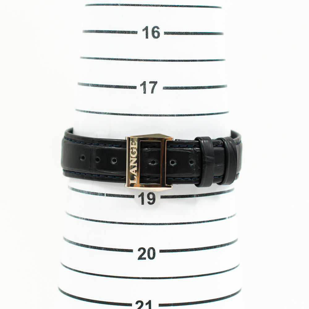 A. Lange & Söhne 235.026 (2022)