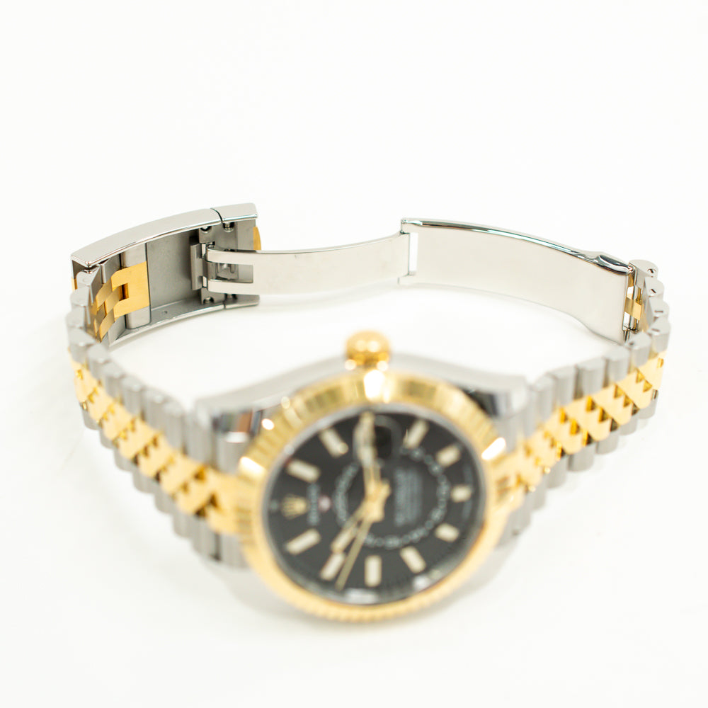 Rolex Sky-Dweller Oyster, 42mm Black Dial 336933 (2024)