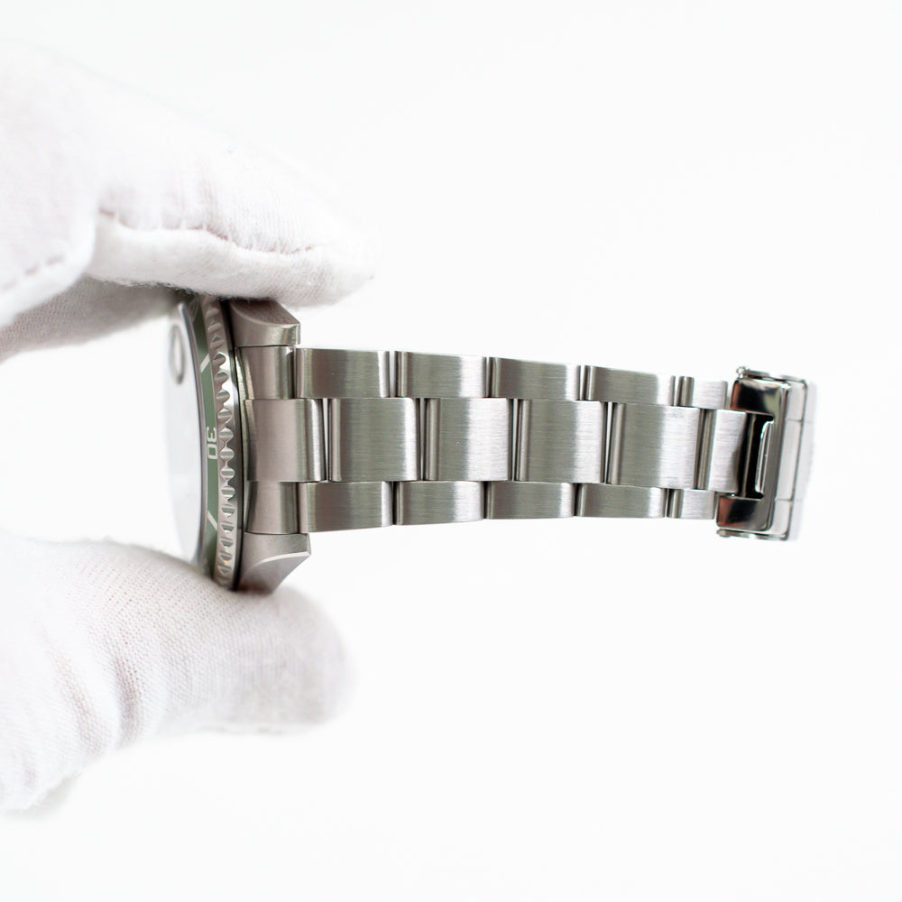 Rolex Submariner Date 40mm Kermit Dial 16610LV (2008)