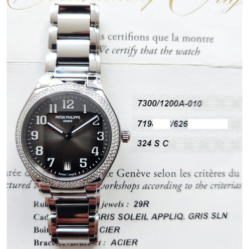 Patek Philippe 7300/1200A-010