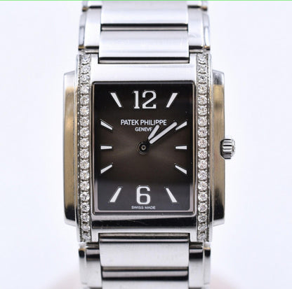 Patek Philippe 4910/1200A-010 (2023)