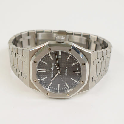 Audemars Piguet 15400ST.OO.1220ST.04 (2017)