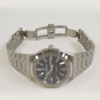 Audemars Piguet 15400ST.OO.1220ST.04 (2017)