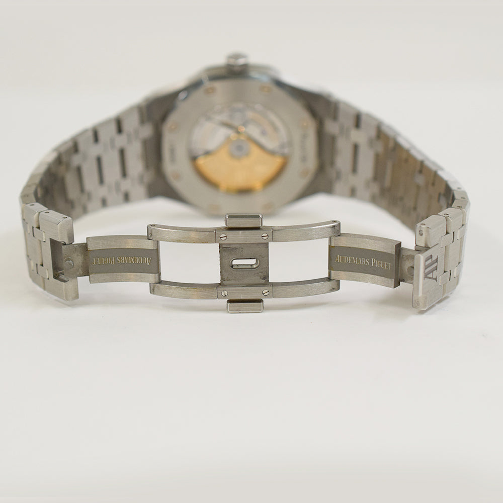Audemars Piguet 15400ST.OO.1220ST.04 (2017)
