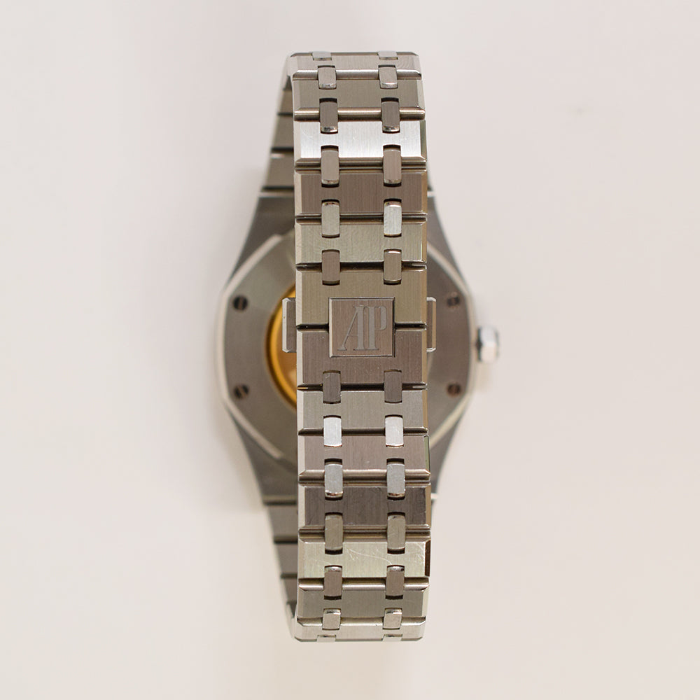 Audemars Piguet 15400ST.OO.1220ST.04 (2017)