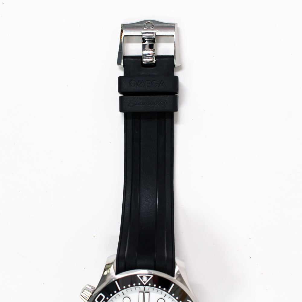 Omega 210.32.42.20.04.001 (2022)