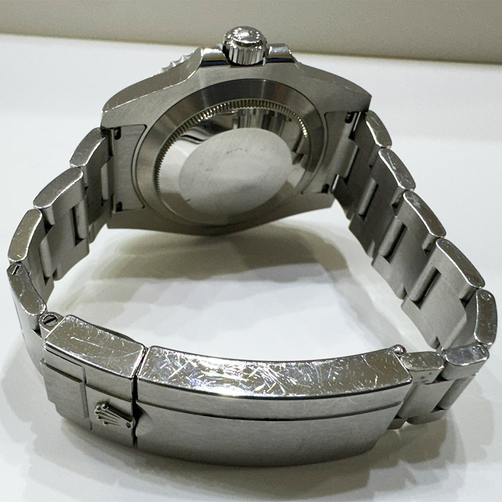 Rolex Submariner Date 40mm Hulk Dial 116610LV (2012)
