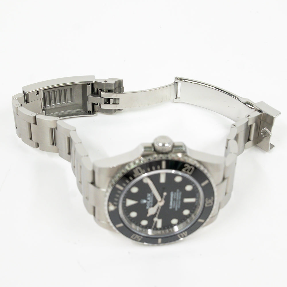 Rolex Submariner No Date 41mm Black Dial 124060 (2022)