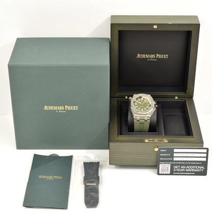 Audemars Piguet 15720ST.OO.A052CA.01