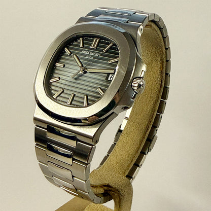 Patek Philippe 5711/1A-010 (2016)