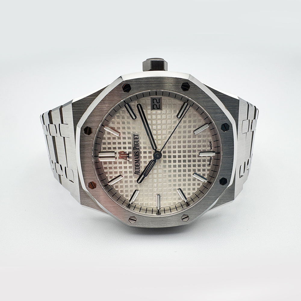 Audemars Piguet 15500ST.OO.1220ST.04