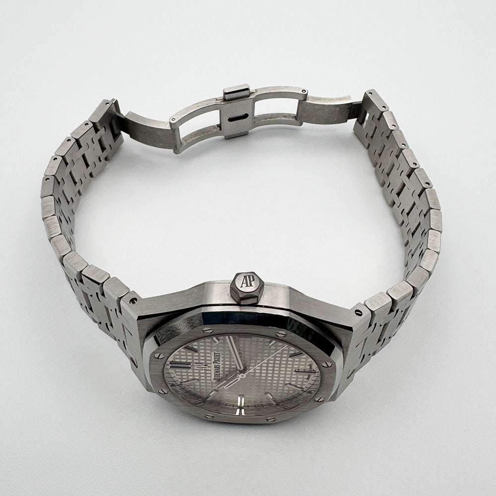 Audemars Piguet 15500ST.OO.1220ST.04